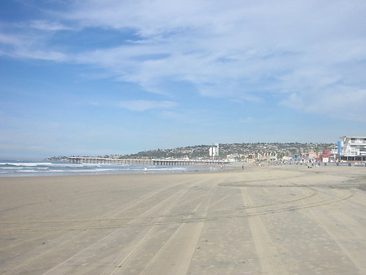 Pacific Beach - Boardwalk 01-146