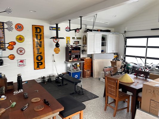 Garage