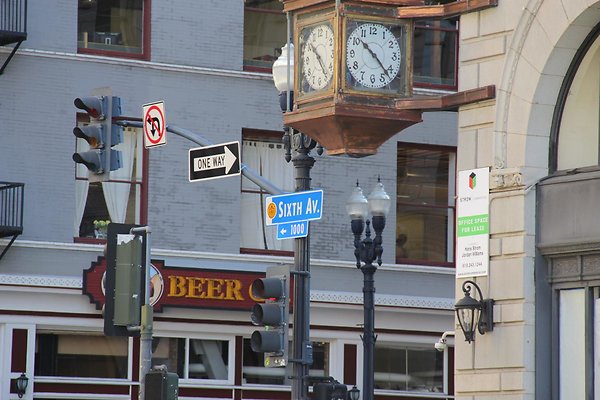 Broadway &amp; 6th Ave